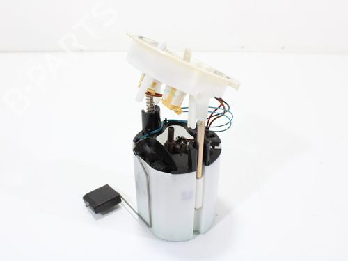 Used Fuel pump BMW 1 (E87) 120 i (150 hp) 15853670