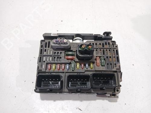 Used Fuse box Fuse box 38759875 38759875