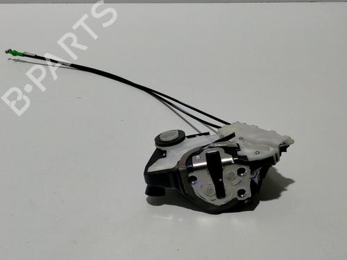 Front left lock TOYOTA YARIS (_P13_) 1.5 Hybrid (NHP130_, NHP130) | BP9393486C98 