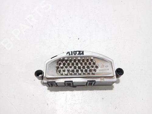 Used Electronic module Electronic module MERCEDES-BENZ SPRINTER 3,5-t Van (B907, B910) 314 CDI (910.631, 910.633) (143 hp) 33016202 33016202