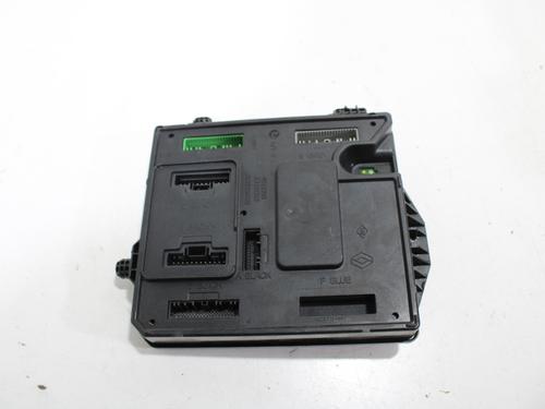Sikringsdose RENAULT MEGANE III Hatchback (BZ0/1_, B3_) 1.5 dCi (BZ0C) (90 hp) 18147981