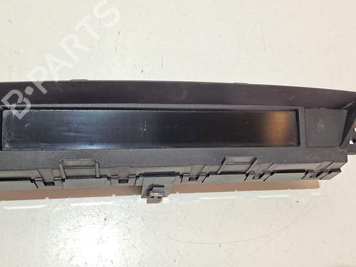 Used Display monitor Display monitor 10365861 10365861