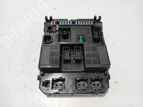 Used Fuse box Fuse box PEUGEOT 307 (3A/C) 1.6 16V (109 hp) 35806848 35806848