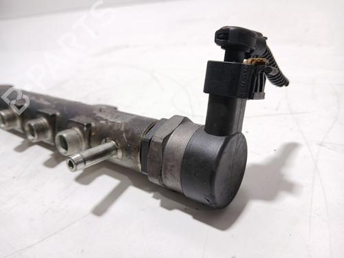 Injection rail OPEL CORSA D (S07) 1.3 CDTI (L08, L68) | BP32318838M98