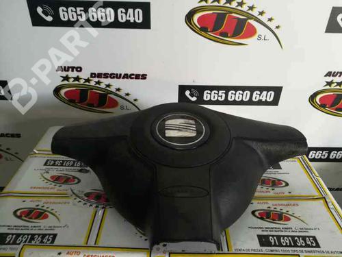 Used Driver airbag SEAT LEON (1M1) [1999-2006]  5134562
