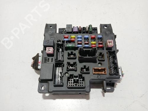 Used Fuse box PEUGEOT 4007 (VU_, VV_) 2.2 HDi (156 hp) 27711595