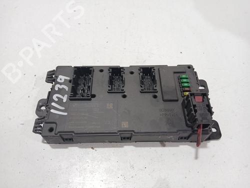 Used Fuse box Fuse box 38759880 38759880