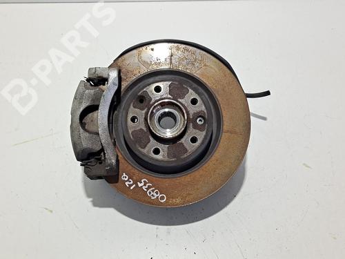 Achsschenkel links vorne für RENAULT KADJAR (HA_, HL_) 1.6 TCe 165 (HLMH) (163 hp) 8406845