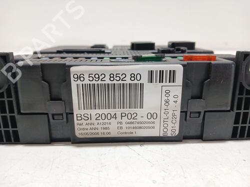 Fuse box PEUGEOT 807 (EB_) 2.2 HDi | BP40128252E1 - Image 2