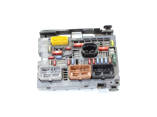 Used Fuse box Fuse box 34567953 34567953