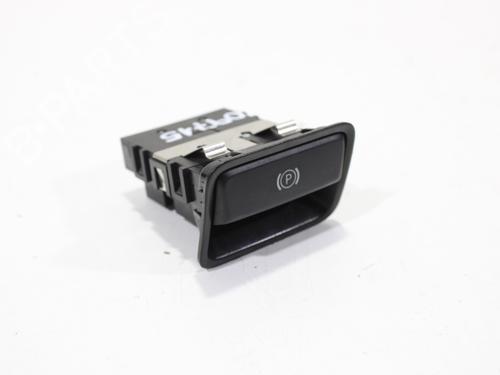 Used Hand brake MERCEDES-BENZ GLA-CLASS (X156) [2013-2022]  16422783