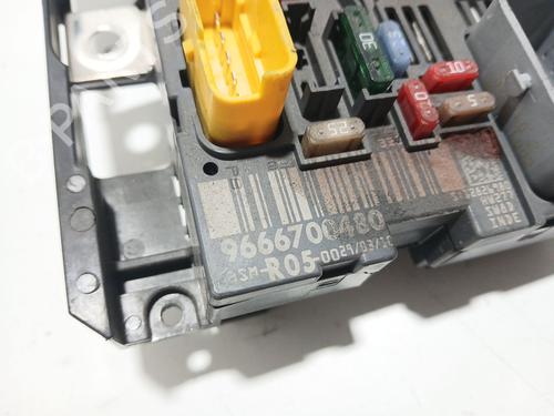 Fuse box PEUGEOT 308 SW I (4E_, 4H_) 1.6 HDi | BP29609861E1 