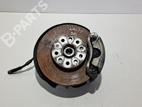 Used Right front steering knuckle Right front steering knuckle SEAT LEON (5F1) 1.4 TSI (150 hp) 8413039 8413039