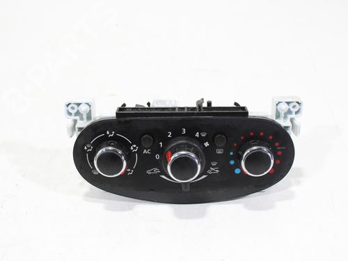 Used Climate control DACIA SANDERO II 1.5 dCi 75 / Blue dCi 75 (B8JW, B8M4, B8AH, B8M7, B8M6) (75 hp) 16423528
