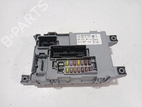 Used Fuse box Fuse box 38754930 38754930
