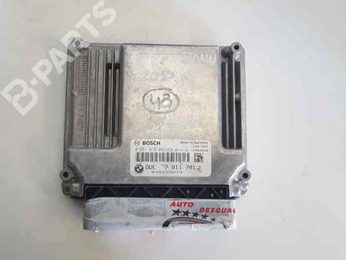 Used Engine control unit (ECU) BMW 3 Touring (E91) 318 d (143 hp) 5771763