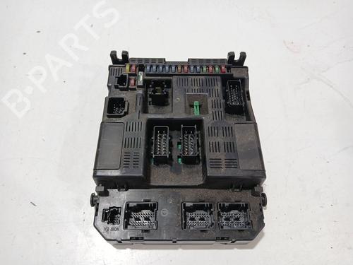 Used Fuse box Fuse box PEUGEOT 307 (3A/C) 1.6 HDi 110 (109 hp) 35931547 35931547