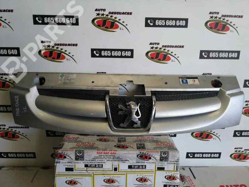 Used Grille PEUGEOT PARTNER Box Body/MPV (5_, G_) 1.6 HDi 75 (75 hp) 5135236