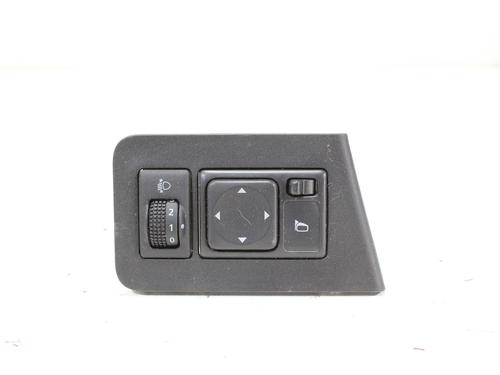 Used Switch NISSAN NV200 Van 1.5 dCi 110 (M20, M20N, M20M) (110 hp) 17786817