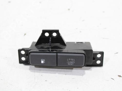 Used Switch HYUNDAI IONIQ (AE) 1.6 GDI Hybrid (141 hp) 19495537