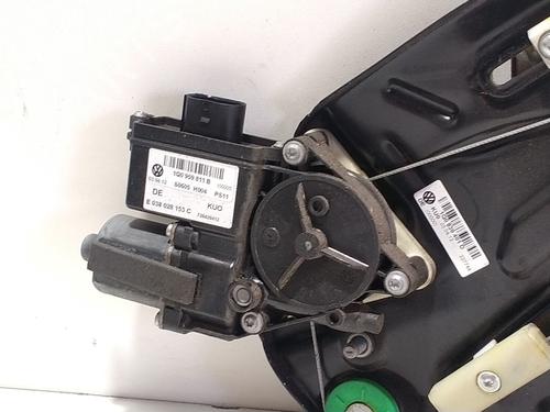 Lève-vitre arrière gauche VW EOS (1F7, 1F8) 2.0 TDI 16V | BP29477697C24 