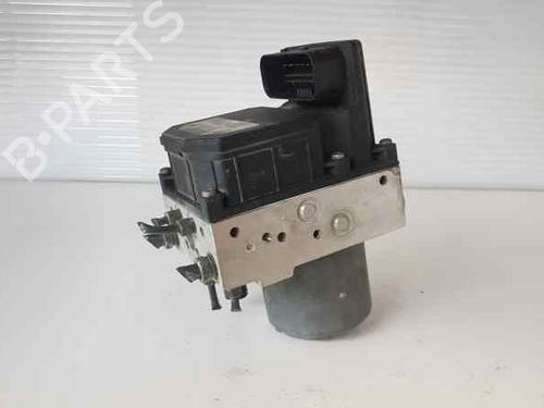 Used ABS pump TOYOTA AVENSIS Saloon (_T25_) 2.0 D-4D (CDT250_, CDT250R) (116 hp) 6444169