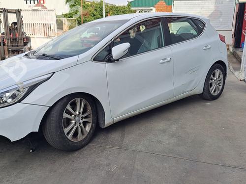 Left front window switch KIA CEE'D (JD) 1.4 CVVT | BP8924996C106  - Image 14