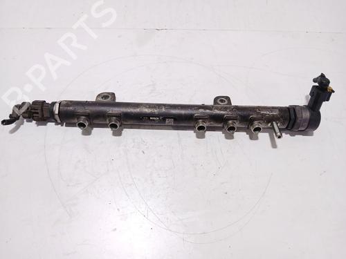 Used Injection rail OPEL CORSA D (S07) 1.3 CDTI (L08, L68) (75 hp) 32318838