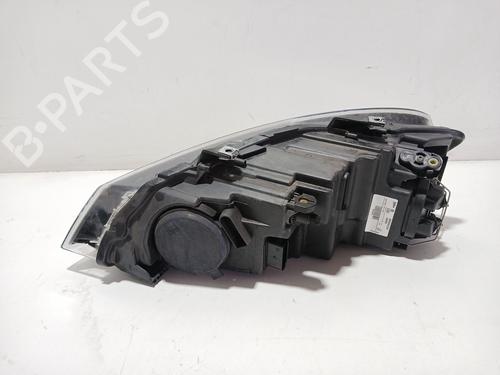 Right headlight VW POLO V (6R1, 6C1) 1.6 TDI | BP29924251C29 