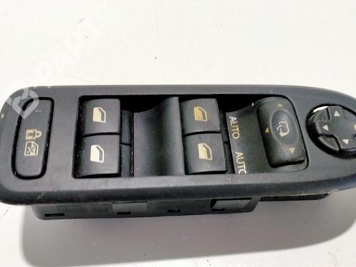 left-front-window-switch-citroen-c3-ii-sc_-96652236xt-2009-10965188 main image