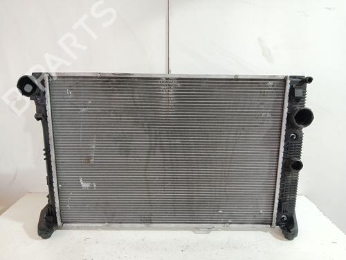 water-radiator-mercedes-benz-c-class-w204-2007-2008-2009-2010-2011-2012-2013-2014-2015-38046327 main image