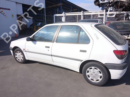 Used Parts PEUGEOT 306 Hatchback (7A, 7C, N3, N5) [1993-2003]  4261866