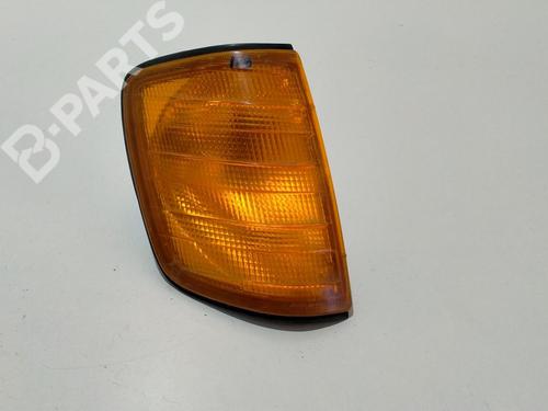 Used Right front indicator MERCEDES-BENZ E-CLASS (W124) E 300 D (124.131) (136 hp) 7224396