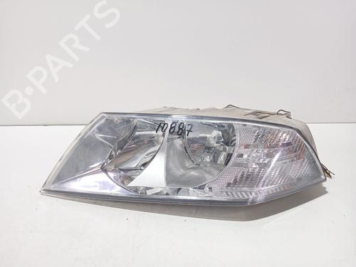 Used Left headlight SKODA OCTAVIA II Combi (1Z5) 2.0 TDI 16V (140 hp) 32189050