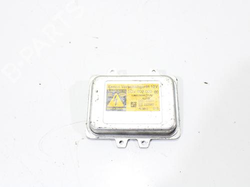 Module xenonverlichting BMW 5 (E60) 520 d (177 hp) 16423101