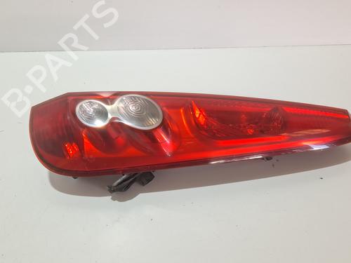 Right taillight FORD FIESTA V (JH_, JD_) 1.4 TDCi | BP10522526C35