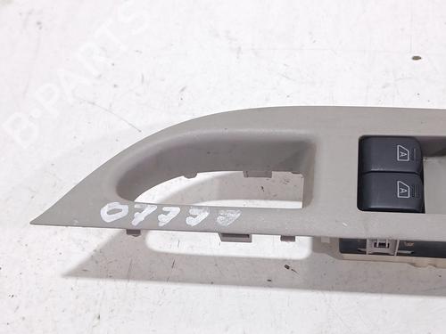 Left front window switch INFINITI G Saloon | BP38950976I27 - Image 2