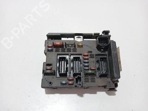 Used Fuse box PEUGEOT 307 (3A/C) [2000-2012]  28579465