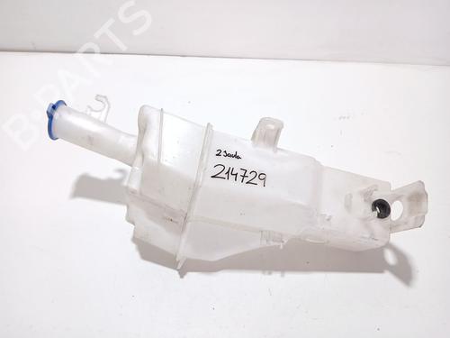 Used Windscreen washer tank KIA XCEED Van (CD) 1.6 GDI Hybrid (105 hp) 24315090
