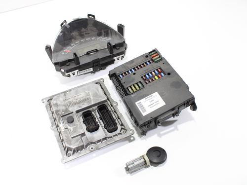 Used Engine control unit (ECU) SMART CITY-COUPE (450) 0.8 CDI (S1CLC1, 450.300, 450.301, 450.302, 450.303,... (41 hp) 12581672
