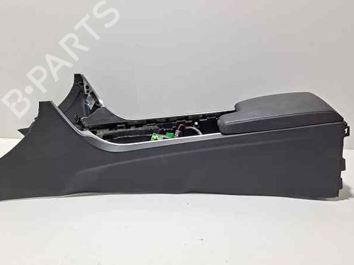 Used Armrest / Center console JAGUAR XE (X760) 2.0 D (180 hp) 7152044