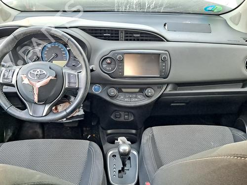 Front left lock TOYOTA YARIS (_P13_) 1.5 Hybrid (NHP130_, NHP130) | BP9393486C98 