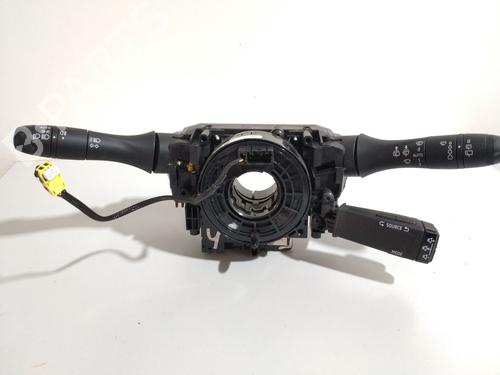 switch-renault-captur-ii-hf_-2020-40079011 main image