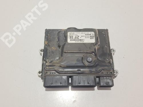 engine-control-unit-ecu-dacia-duster-hm_-15-dci-95-hmaf-0281035669-2017-10393586 main image