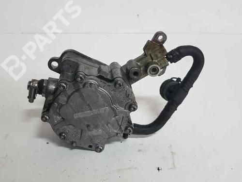 Used Vacuum pump VW GOLF IV (1J1) 1.9 TDI (101 hp) 5588718