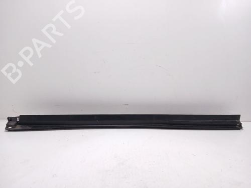 Used Left sideskirt HONDA CR-V IV (RM_) 1.6 i-DTEC (RE6) (120 hp) 31091825