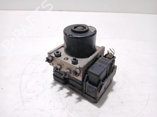Used ABS pump FORD FIESTA V (JH_, JD_) 1.6 TDCi (90 hp) 32318824