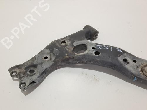 Right front suspension arm TOYOTA AURIS (_E18_) 1.8 Hybrid (ZWE186_, ZWE186R) | BP10412270M13 