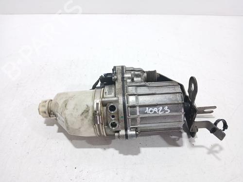 Used Steering pump Steering pump OPEL ZAFIRA / ZAFIRA FAMILY B (A05) 1.9 CDTI (M75) (120 hp) 33272359 33272359