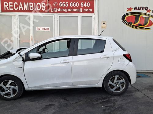 Front left lock TOYOTA YARIS (_P13_) 1.5 Hybrid (NHP130_, NHP130) | BP9393486C98 